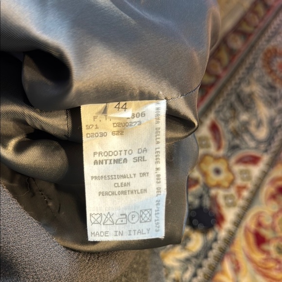 Vintage EUC Emporio Armani Beautifully Embellished Gray/Blue Suit Jacket/Skirt 🤩 - Picture 12 of 16